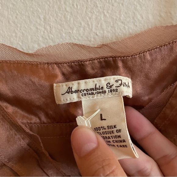 Abercrombie and Fitch rose red silk Y2K tank top with lace detailing - Picture 4 of 7